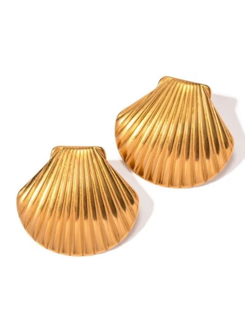 18K Gold Plated Chunky Gold Seashell Statement Earrings - Picture 2 of 3